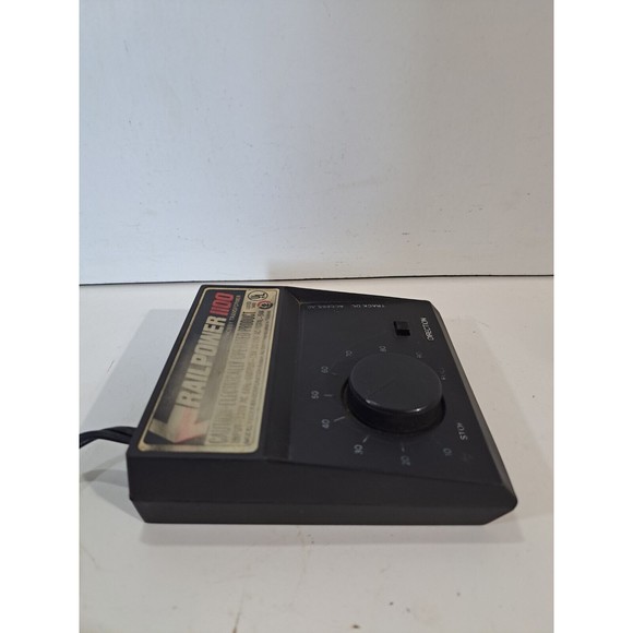 MRC Railpower 1100 AC/DC HO Scale Model Railroad Electric Train Transformer - Picture 5 of 5